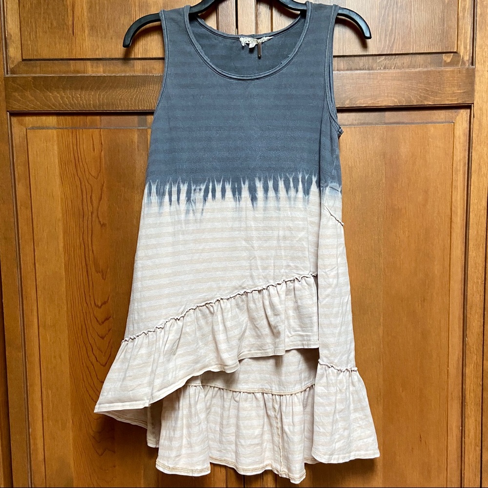 ✨5/$25 Buckle Tiered Tie-dye Tunic